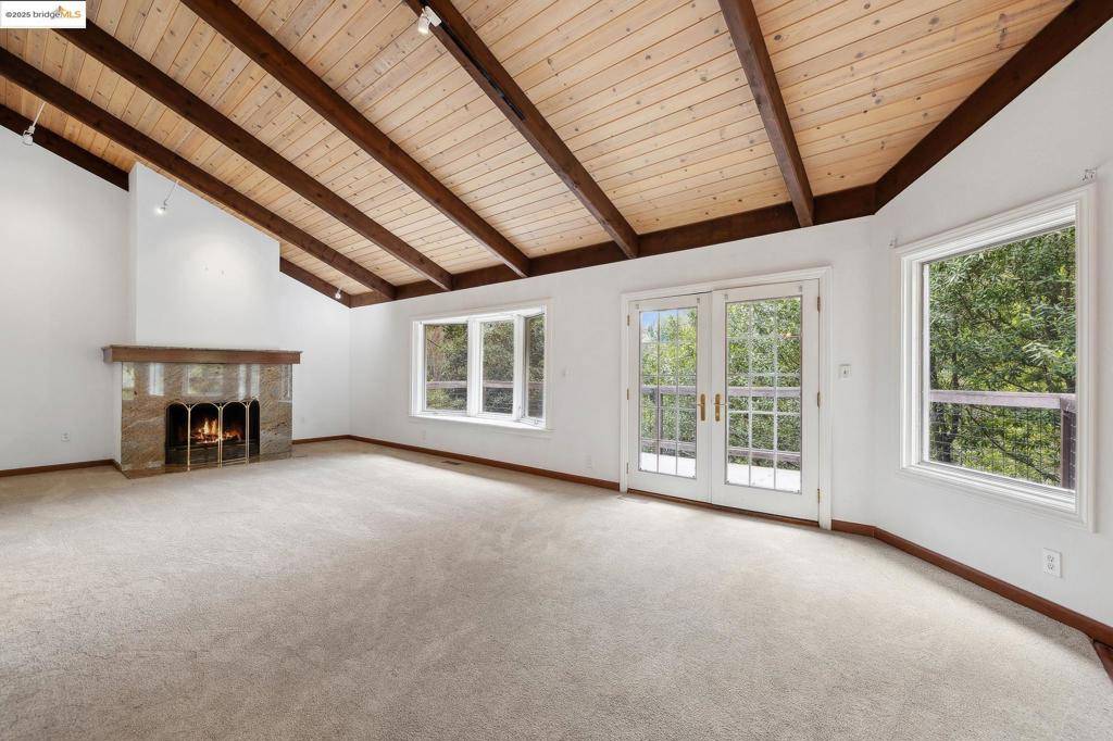 Oakland, CA 94611,7140 Thorndale Dr