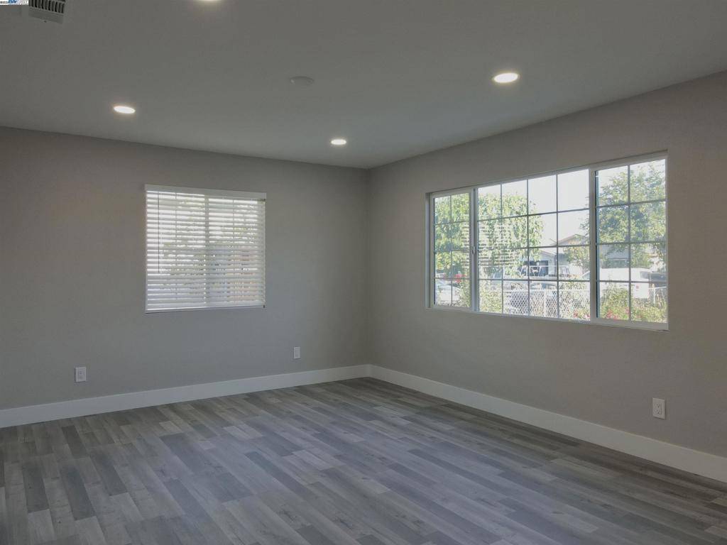 West Sacramento, CA 95605,1010 Taber St