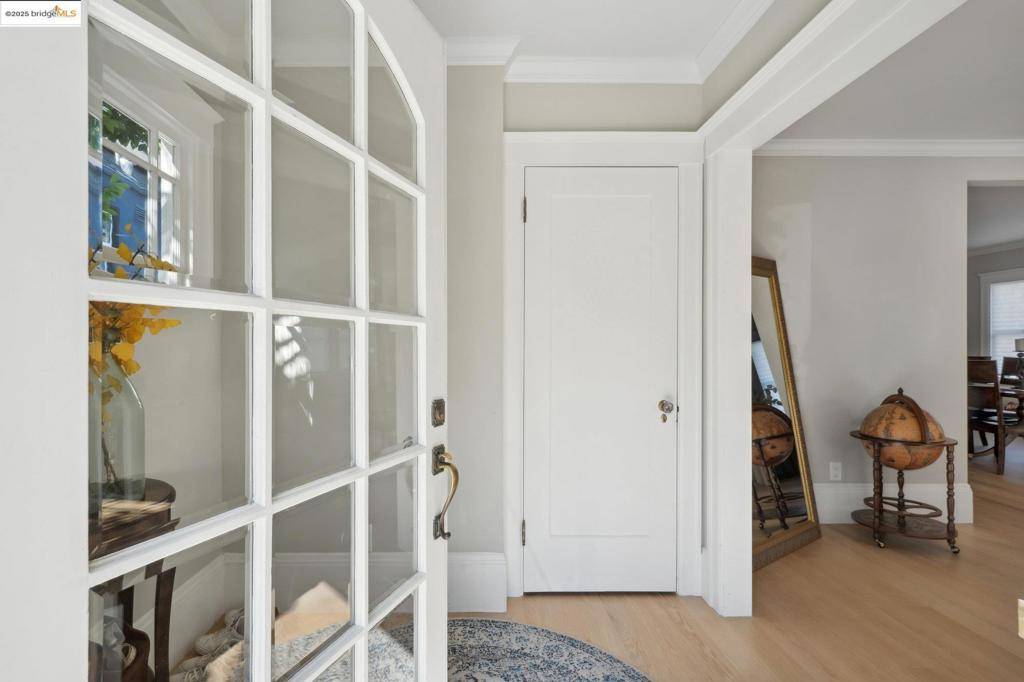 Oakland, CA 94610,946 Alma Pl