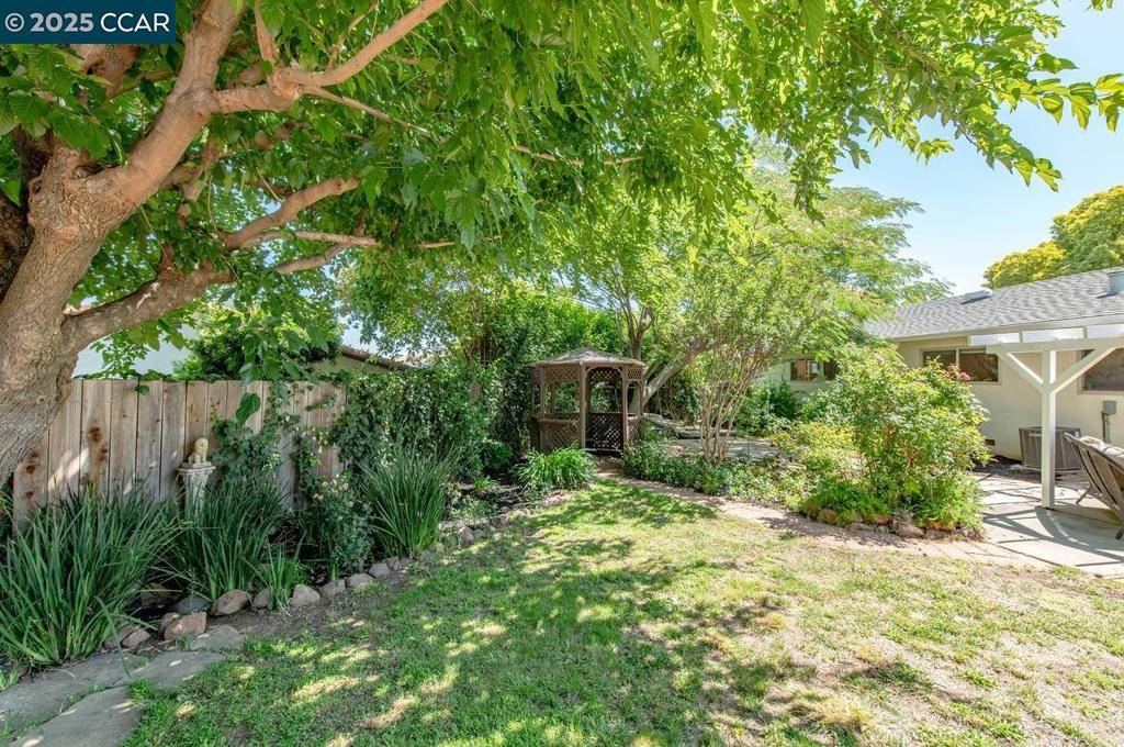 Concord, CA 94521,1209 Redlands Way
