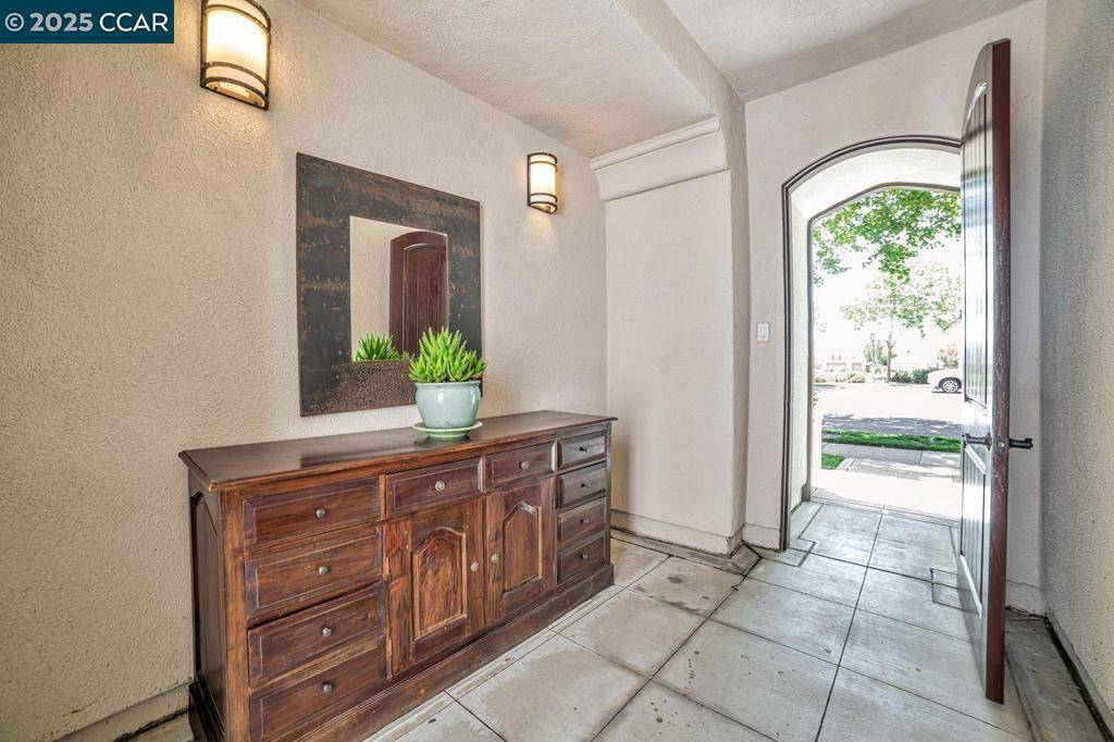 San Ramon, CA 94582-5667,7840 Stoneleaf Drive