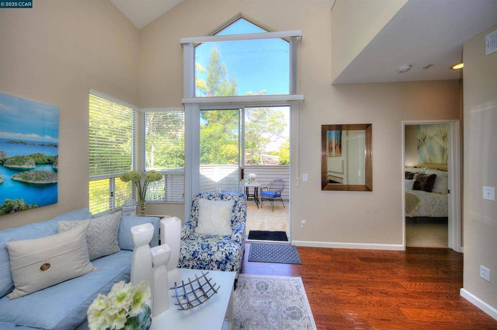 Hercules, CA 94547,310 Boatswain Ct
