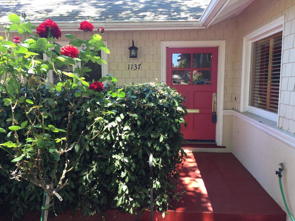 Piedmont, CA 94611,1137 Oakland Avenue