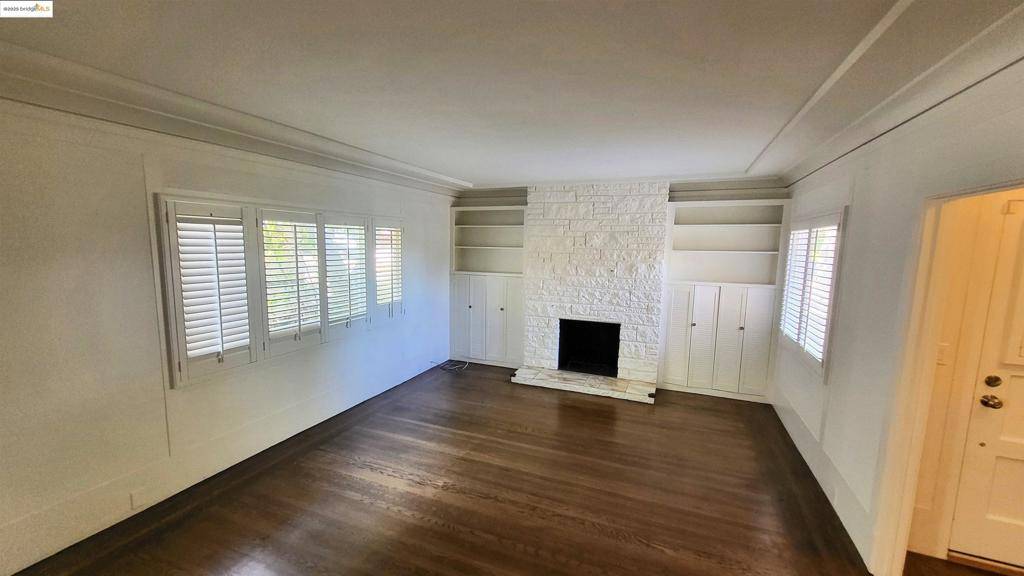 Piedmont, CA 94611,1137 Oakland Avenue