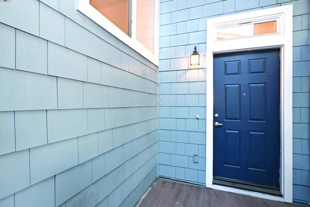 Hayward, CA 94541,22894 Kingsford Way