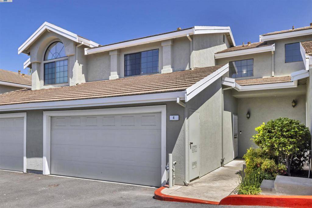 Castro Valley, CA 94546,20340 Forest Ave #4