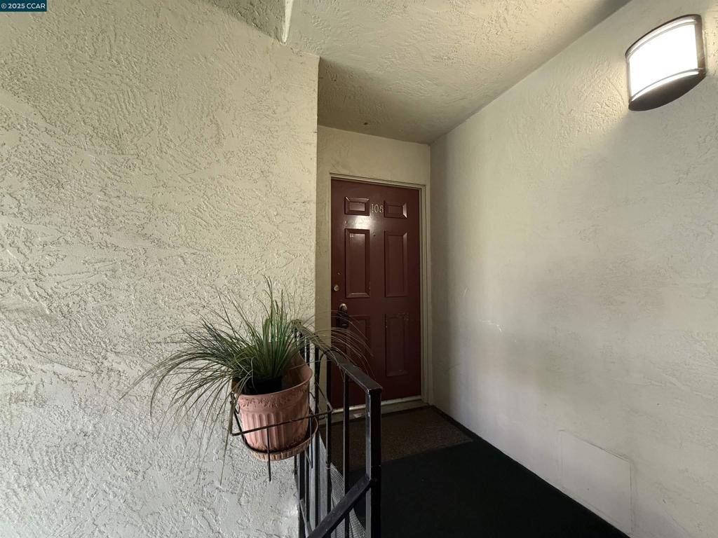 Walnut Creek, CA 94596,2564 Walnut Blvd
