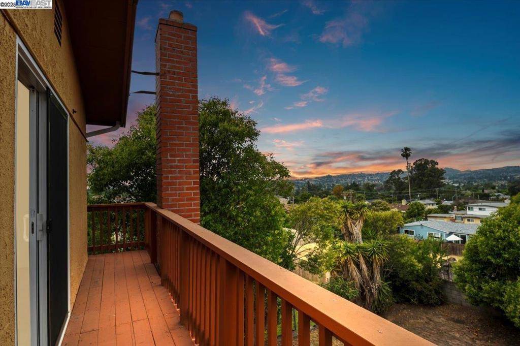 Hayward, CA 94541,2936 Pickford Way