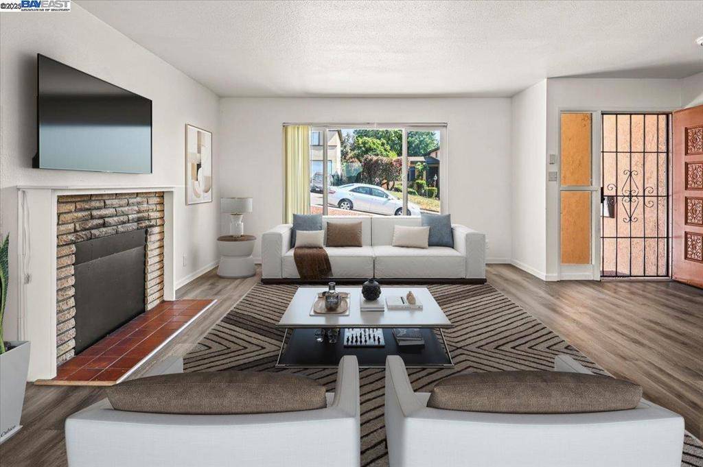 Hayward, CA 94541,2936 Pickford Way