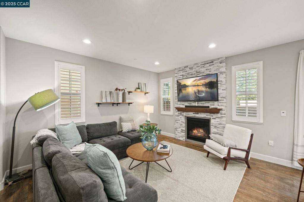 110 Elworthy Ranch Dr Danville, CA 94526