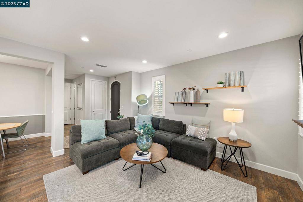 110 Elworthy Ranch Dr Danville, CA 94526