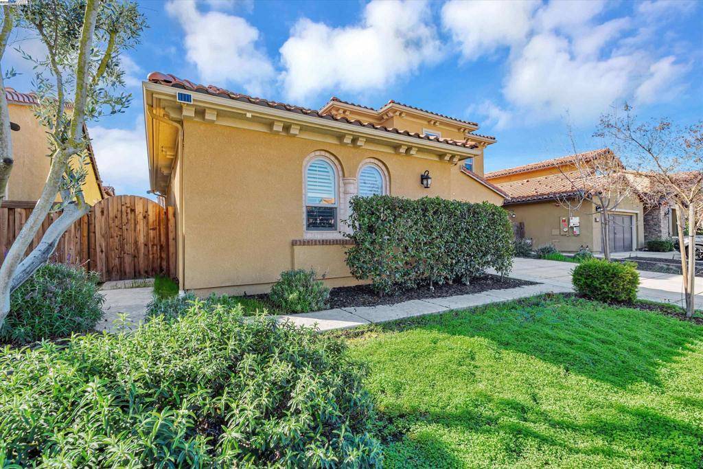Manteca, CA 95337,3602 Levanto Way
