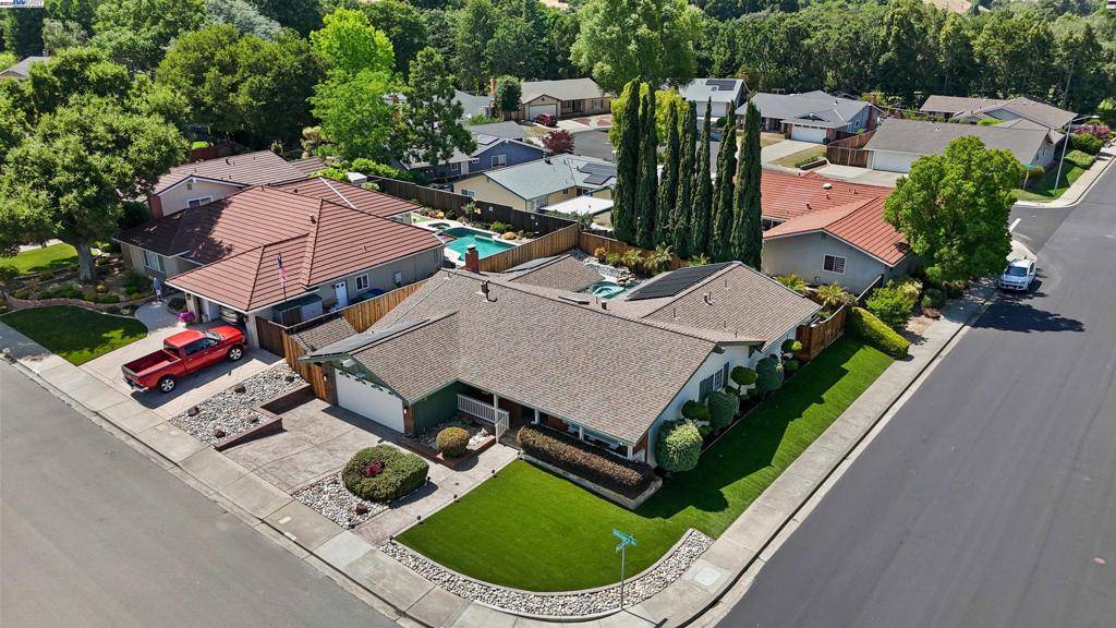 Pleasanton, CA 94588,7907 Hillsboro Ct