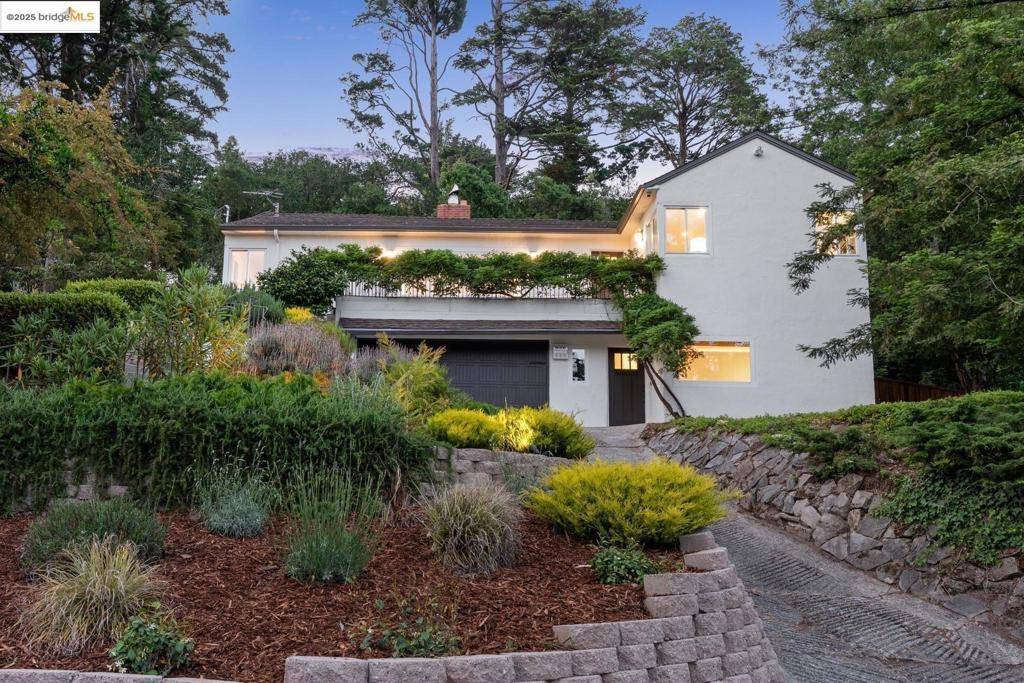 Oakland, CA 94611,1684 Arrowhead DR