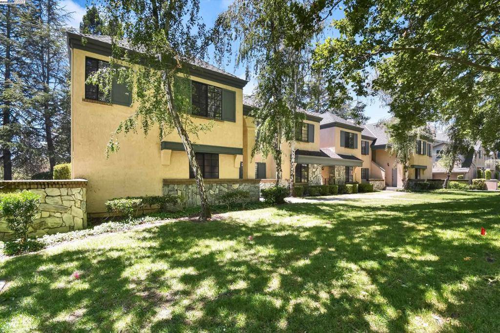 San Ramon, CA 94583,246 Canyon Woods Way #A