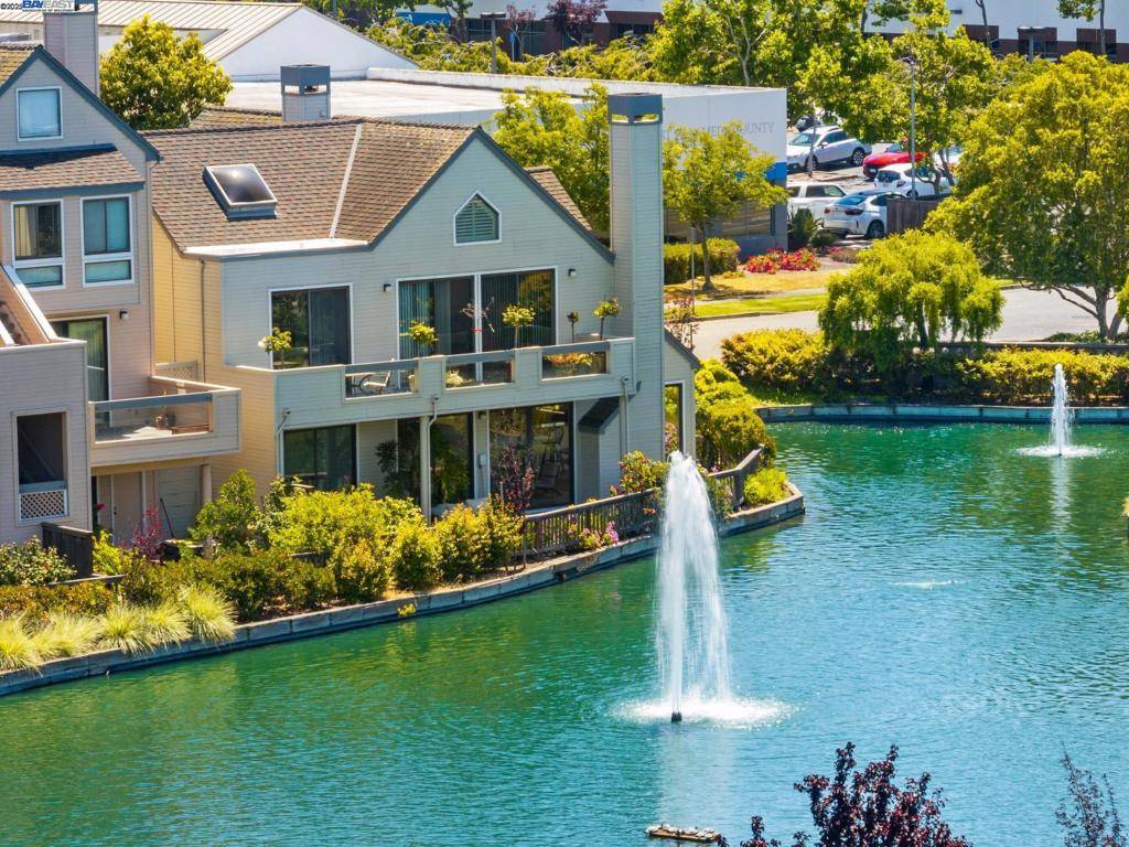 Alameda, CA 94501,3001 Triumph Dr #161