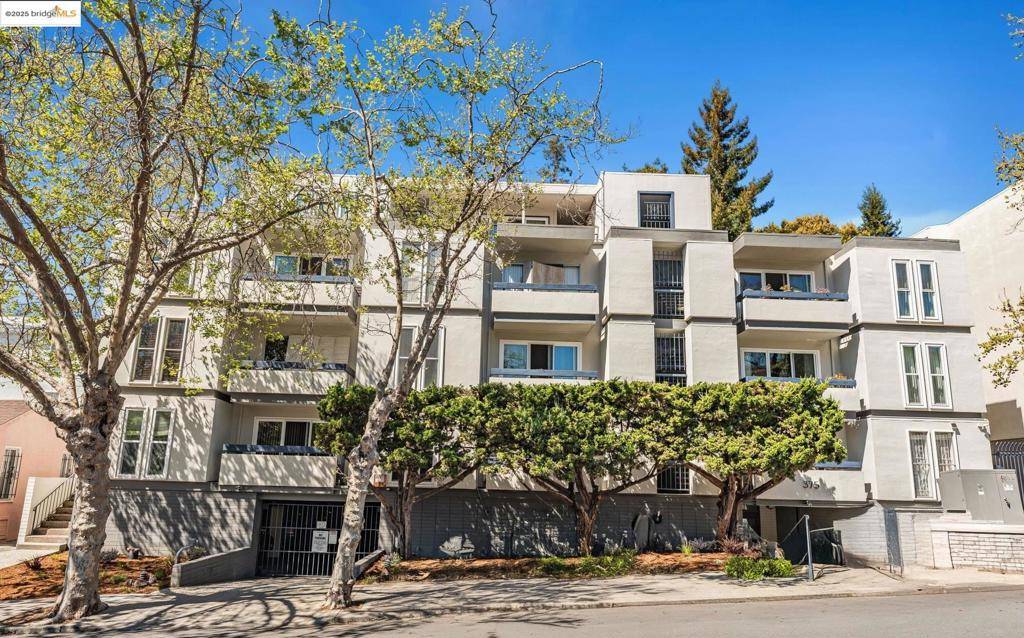 Oakland, CA 94610,375 Jayne Avenue #106