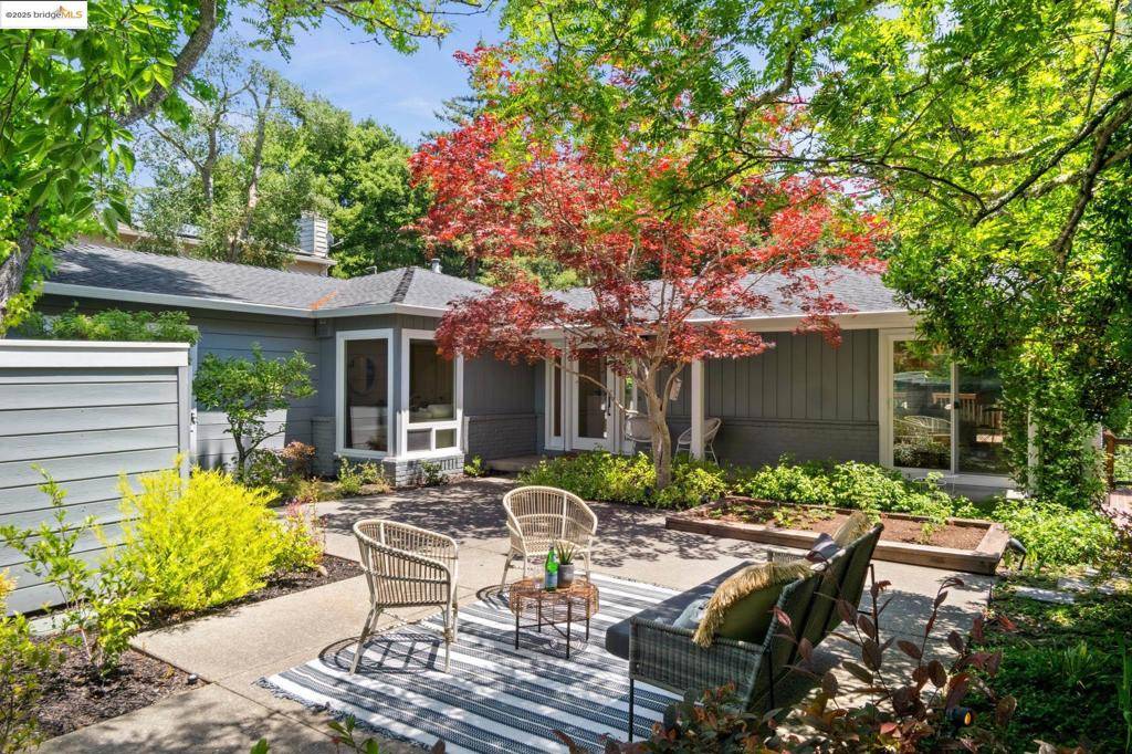 Orinda, CA 94563,184 Lombardy Ln
