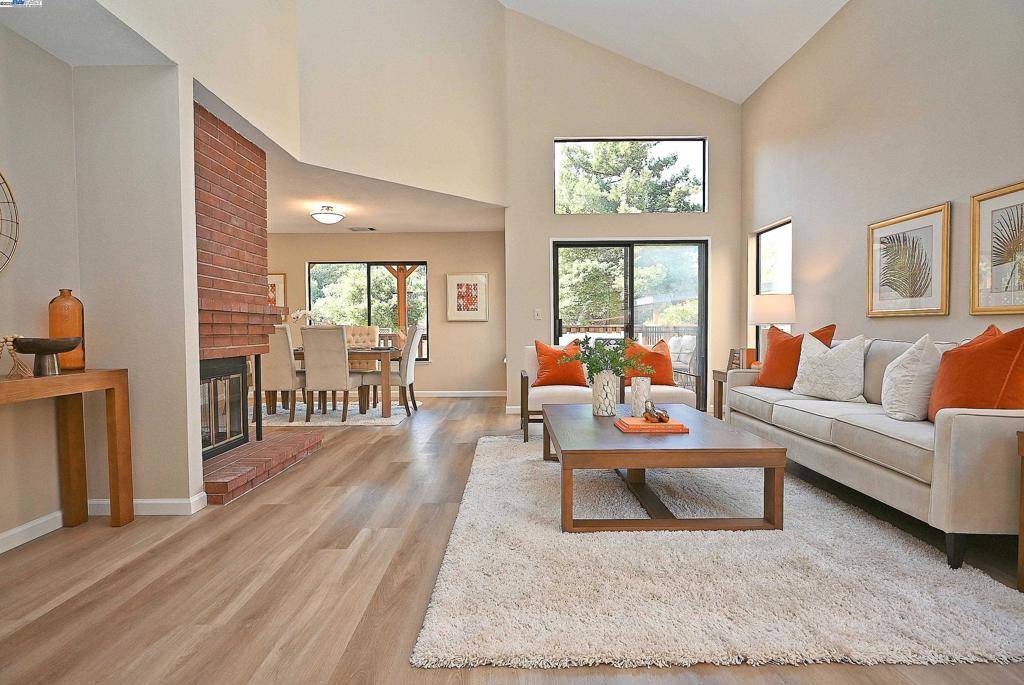 Hayward, CA 94542,28111 Ziele Creek Dr