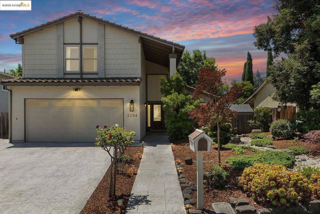 Martinez, CA 94553,2254 Hidden Lakes CT