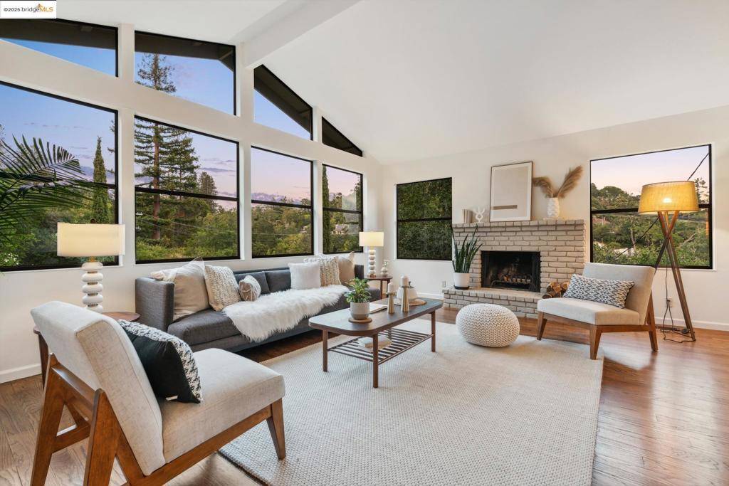 Orinda, CA 94563,151 La Espiral
