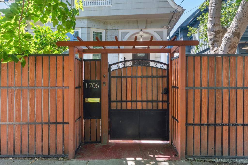 Berkeley, CA 94703,1706 Fairview St