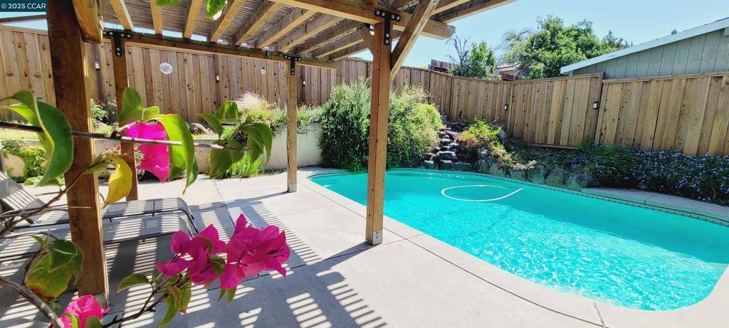 Oakley, CA 94561-1843,1955 SAUTERNE WAY
