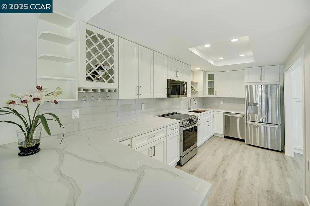 Walnut Creek, CA 94595,1115 Running Springs Rd #5