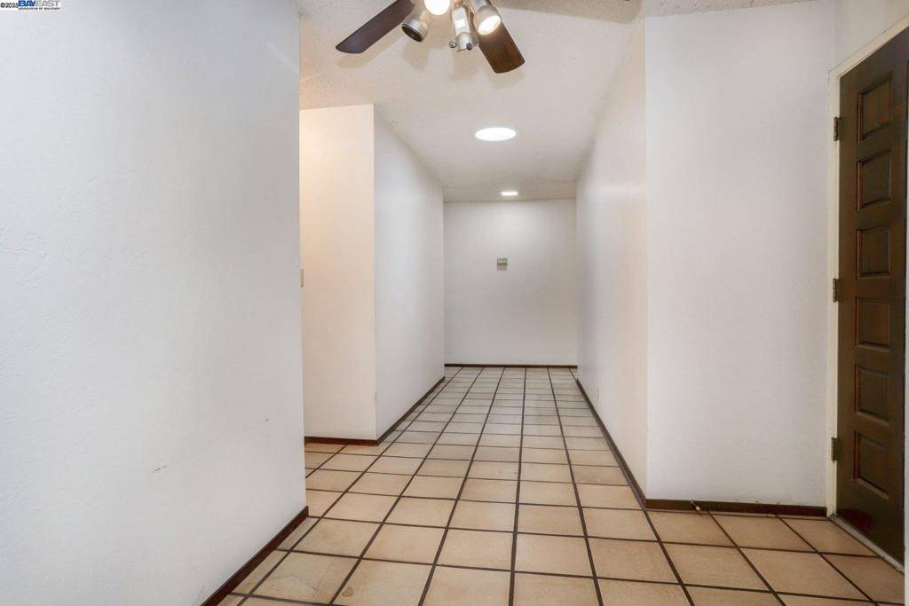 Castro Valley, CA 94546,19427 Forest Pl
