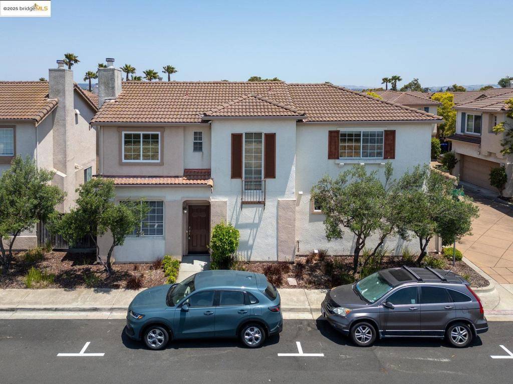 San Leandro, CA 94579,15388 Heron Dr