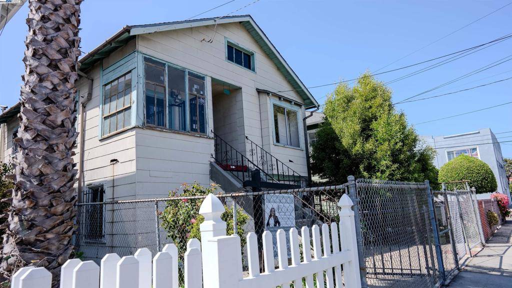 Oakland, CA 94601,1711 40Th Ave
