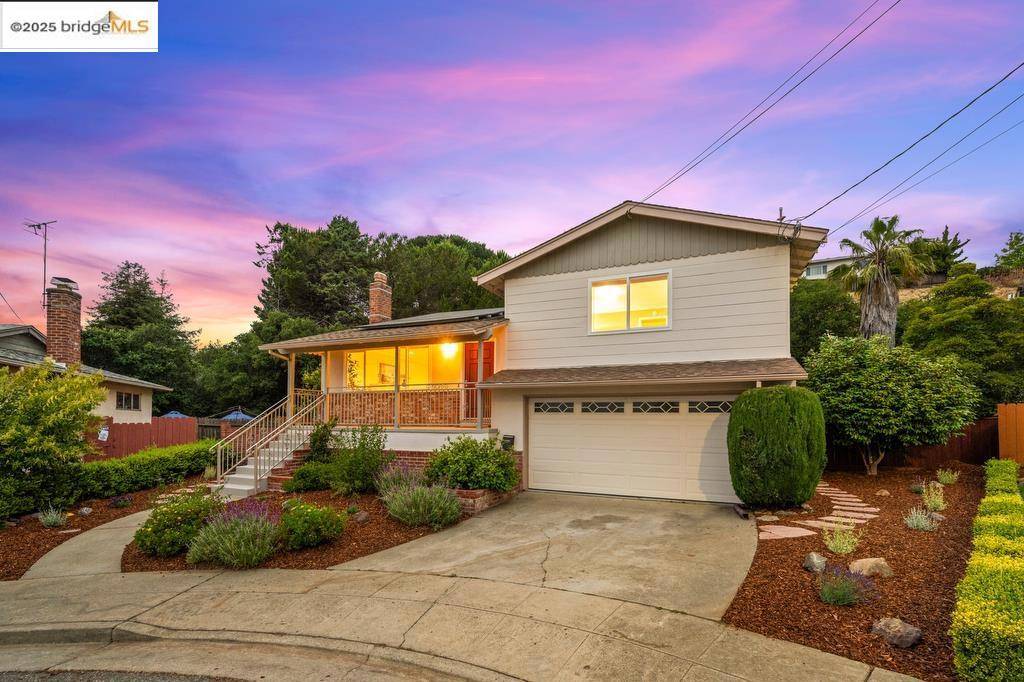 Oakland, CA 94605,21 Maggiora Ct