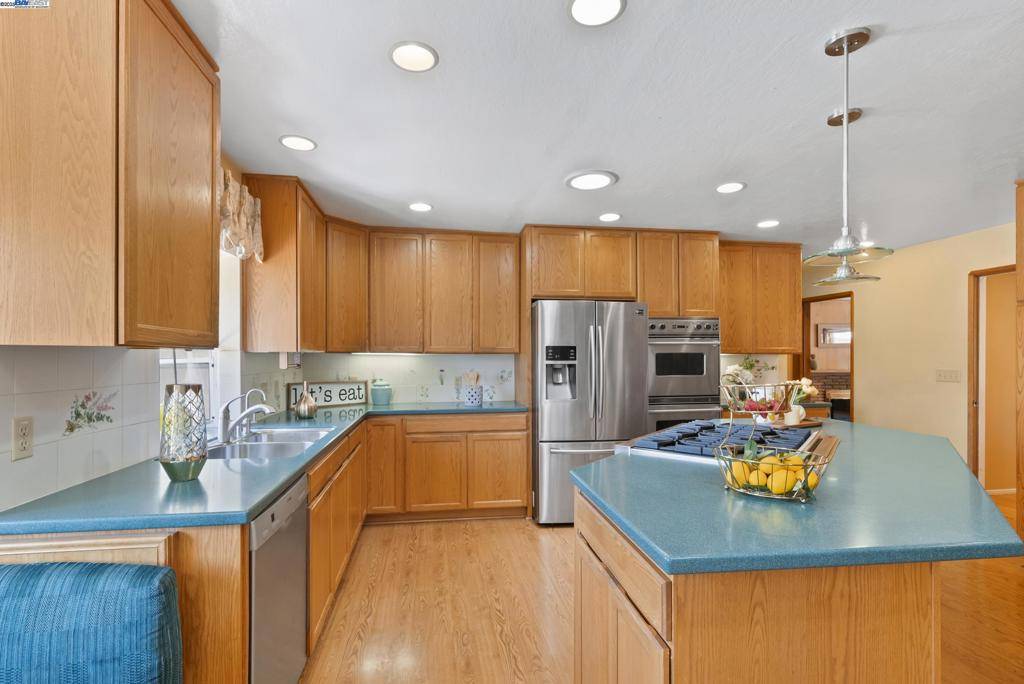 Fremont, CA 94536,4301 Norris Rd