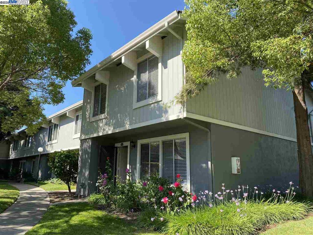 Pleasanton, CA 94588,3191 Washoe Way