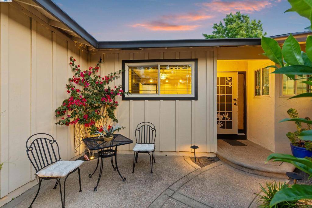 Pleasanton, CA 94588,6266 Alvord Way