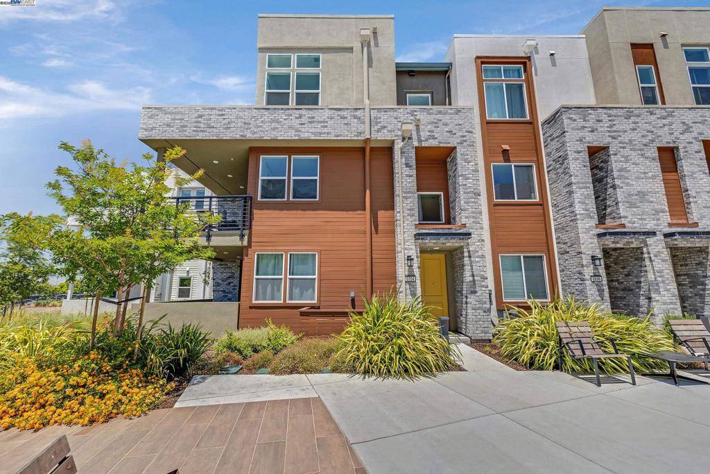 Fremont, CA 94538,3704 Silicon Common