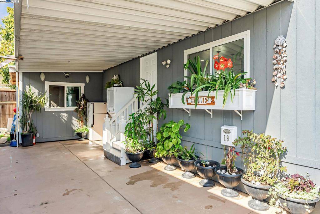 Hayward, CA 94541,19150 Hesperian Blvd