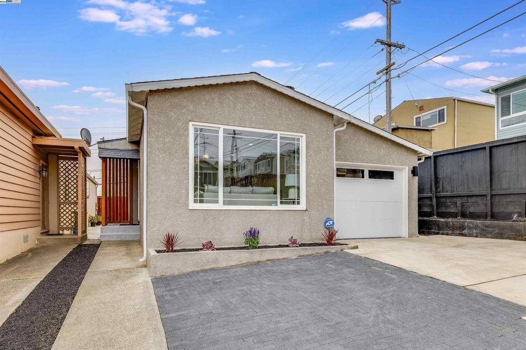 Daly City, CA 94015,395 Palomar Dr