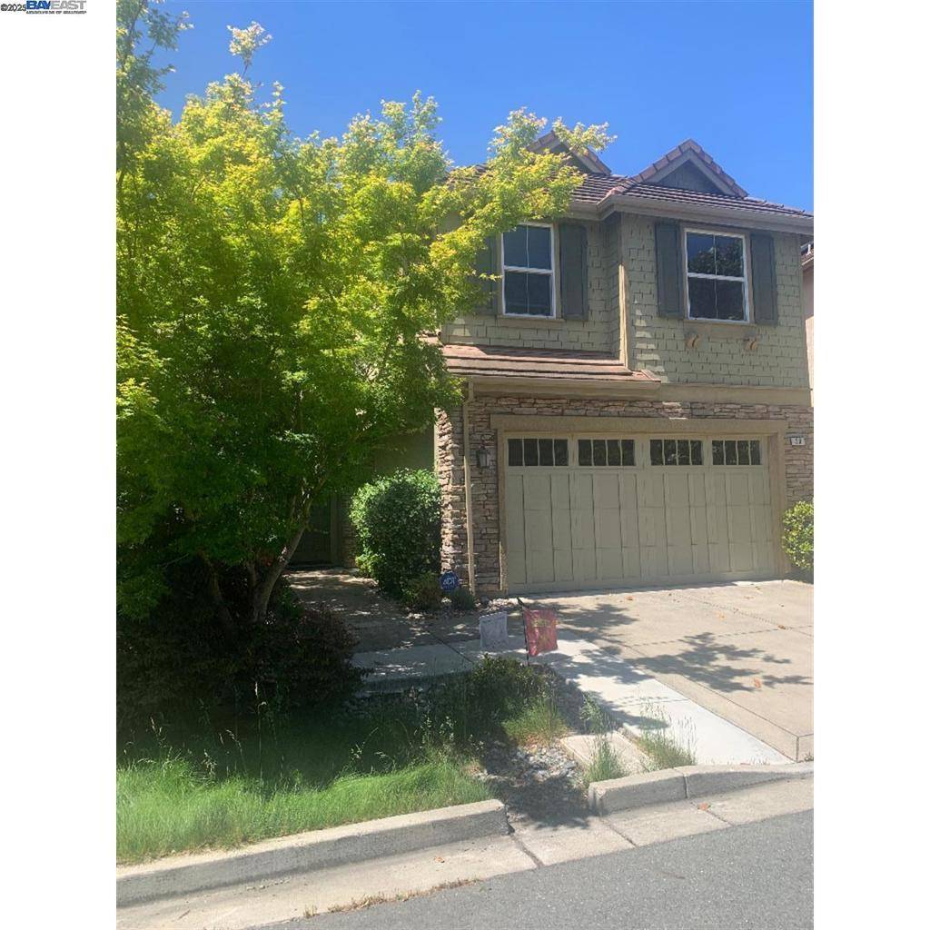 Walnut Creek, CA 94595,30 Autumn Trail Ln