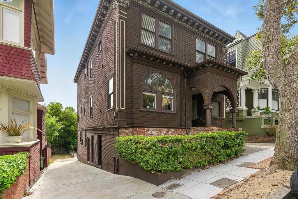 San Francisco, CA 94117,Woodland Ave
