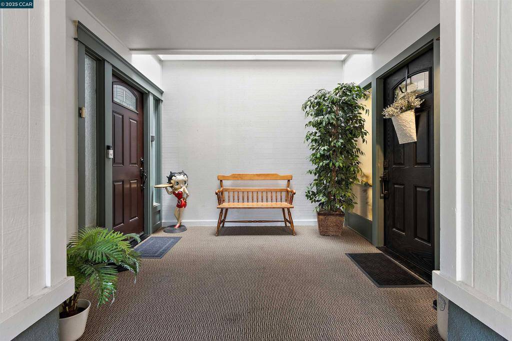 Walnut Creek, CA 94595,2400 Pine Knoll Dr #12