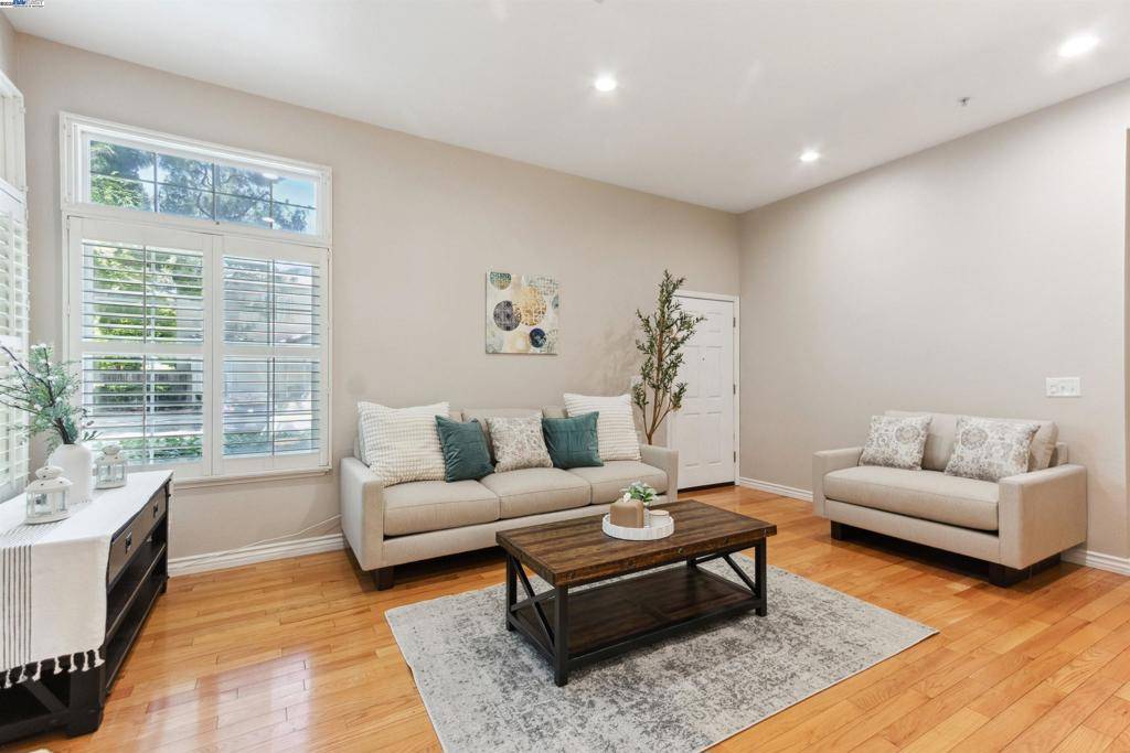 Pleasanton, CA 94588,4111 Torino Ct