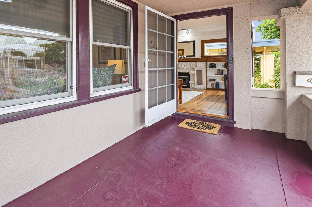 Alameda, CA 94501,1124 Pearl St