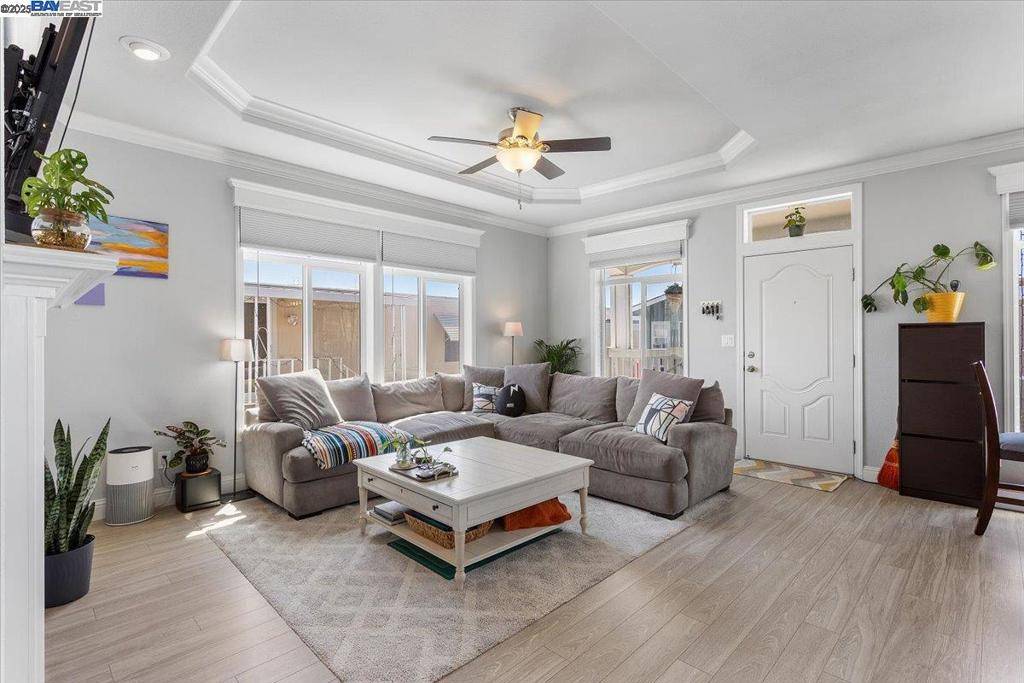 Redwood City, CA 94063,3015 E Bayshore Road #423