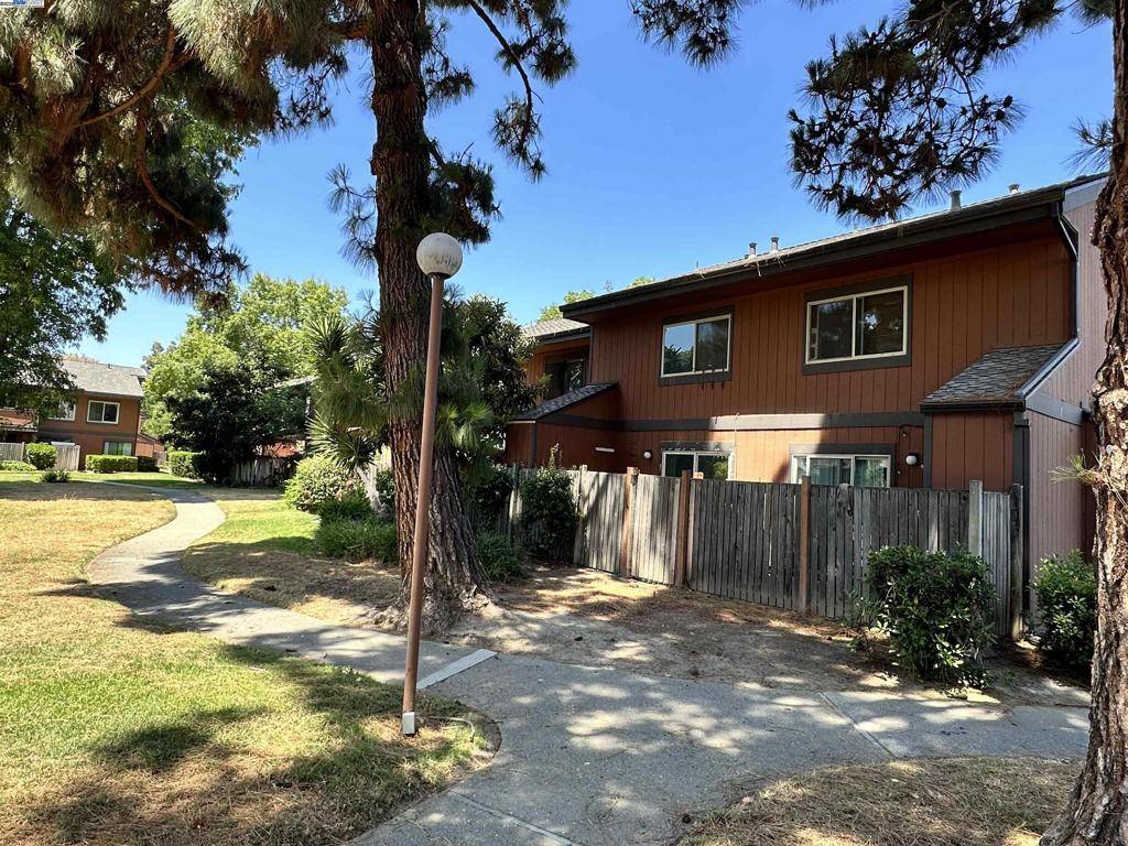 Fremont, CA 94536,38623 Cherry Ln #175