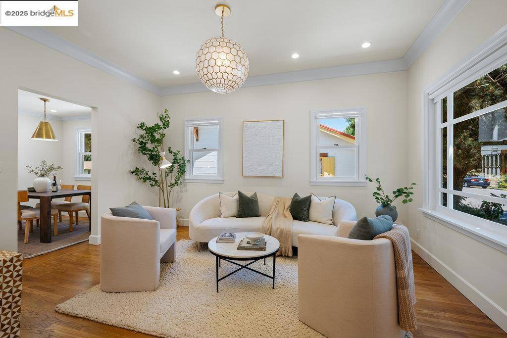 Berkeley, CA 94702,1420 Stannage Ave
