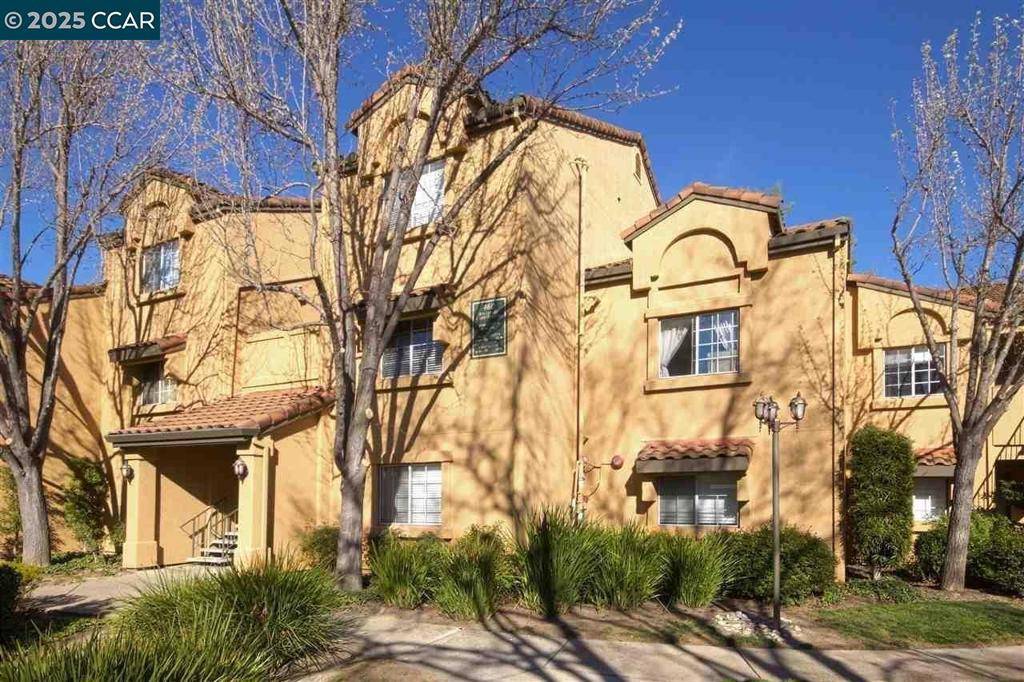 San Ramon, CA 94582,460 Bollinger Canyon Ln