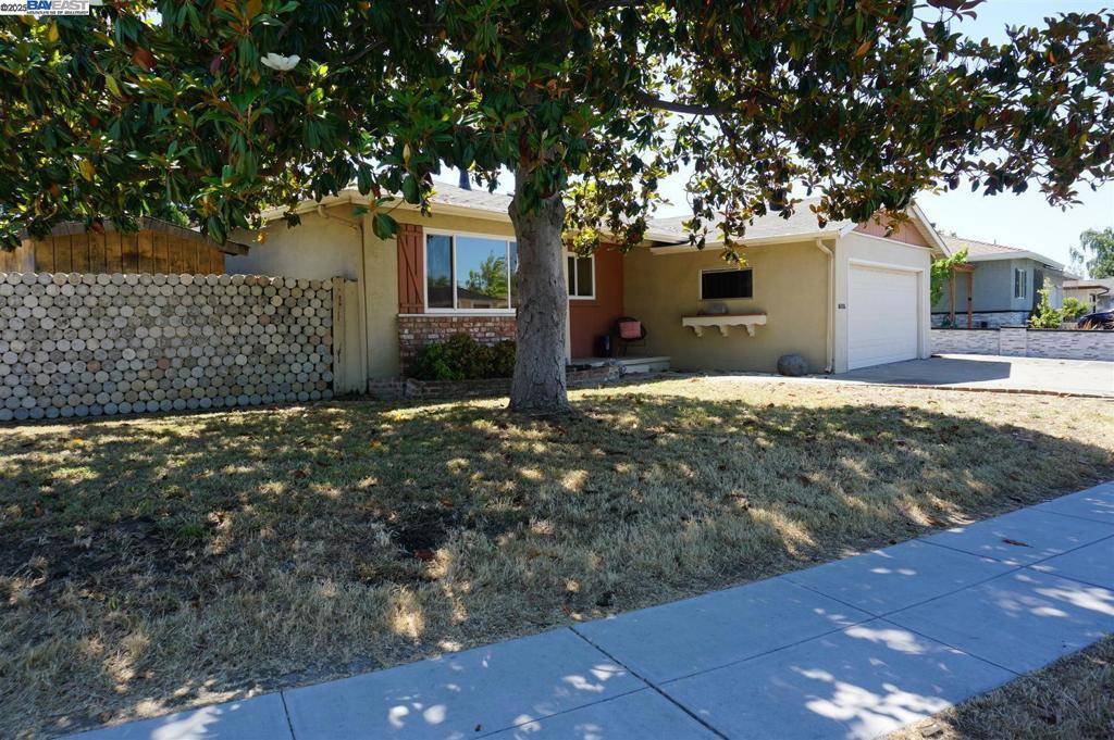 Fremont, CA 94538,41088 Thurston St