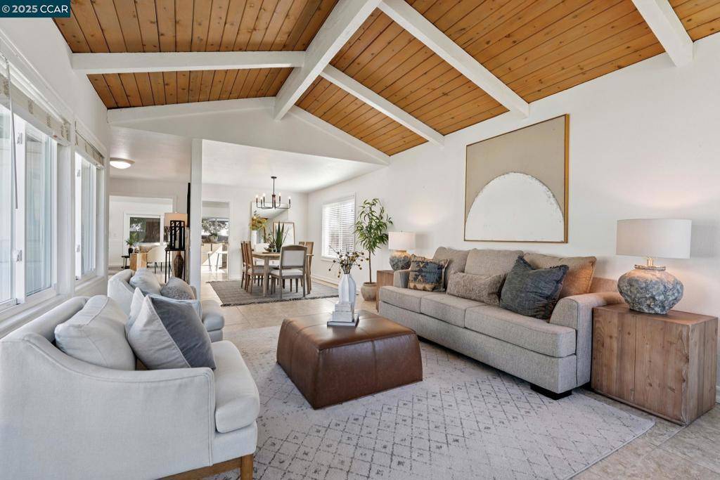 Concord, CA 94518,3522 Honeysuckle Way