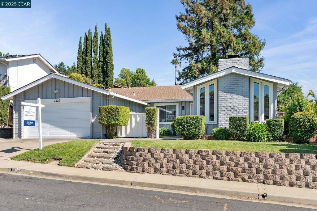 Concord, CA 94518,3522 Honeysuckle Way